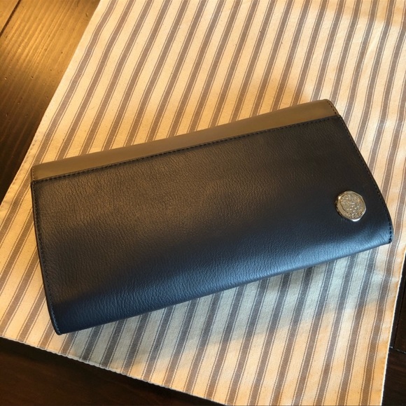 Vince Camuto Clutch - Picture 2 of 9